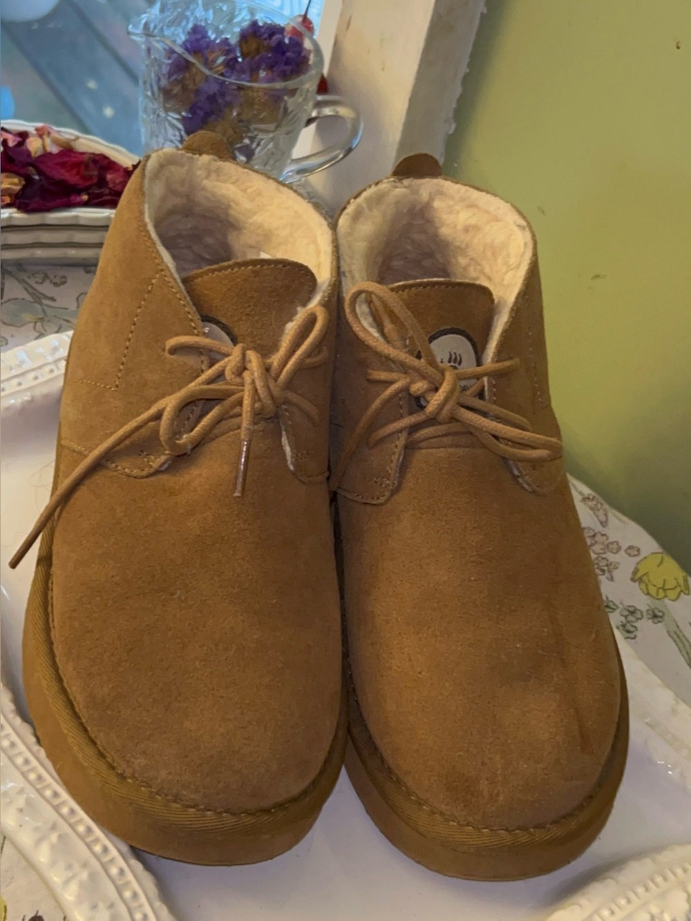 Bearpaw "Skye" Suede Chukka Boots Size 6